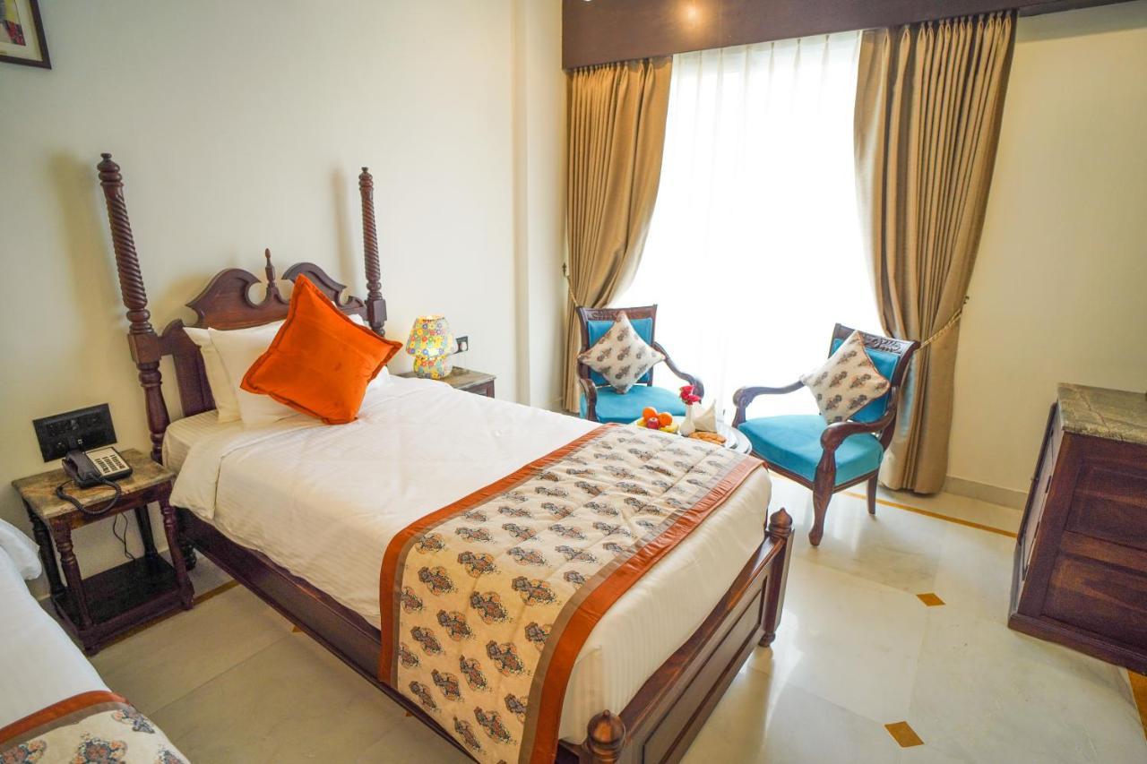 Hotel The Amar Mahal By Trulyy Udajpur Exteriér fotografie
