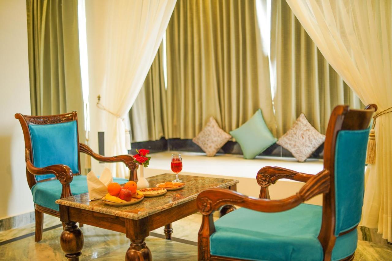 Hotel The Amar Mahal By Trulyy Udajpur Exteriér fotografie
