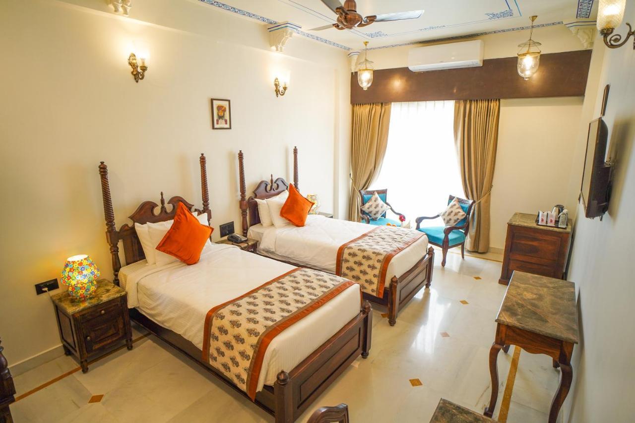 Hotel The Amar Mahal By Trulyy Udajpur Exteriér fotografie
