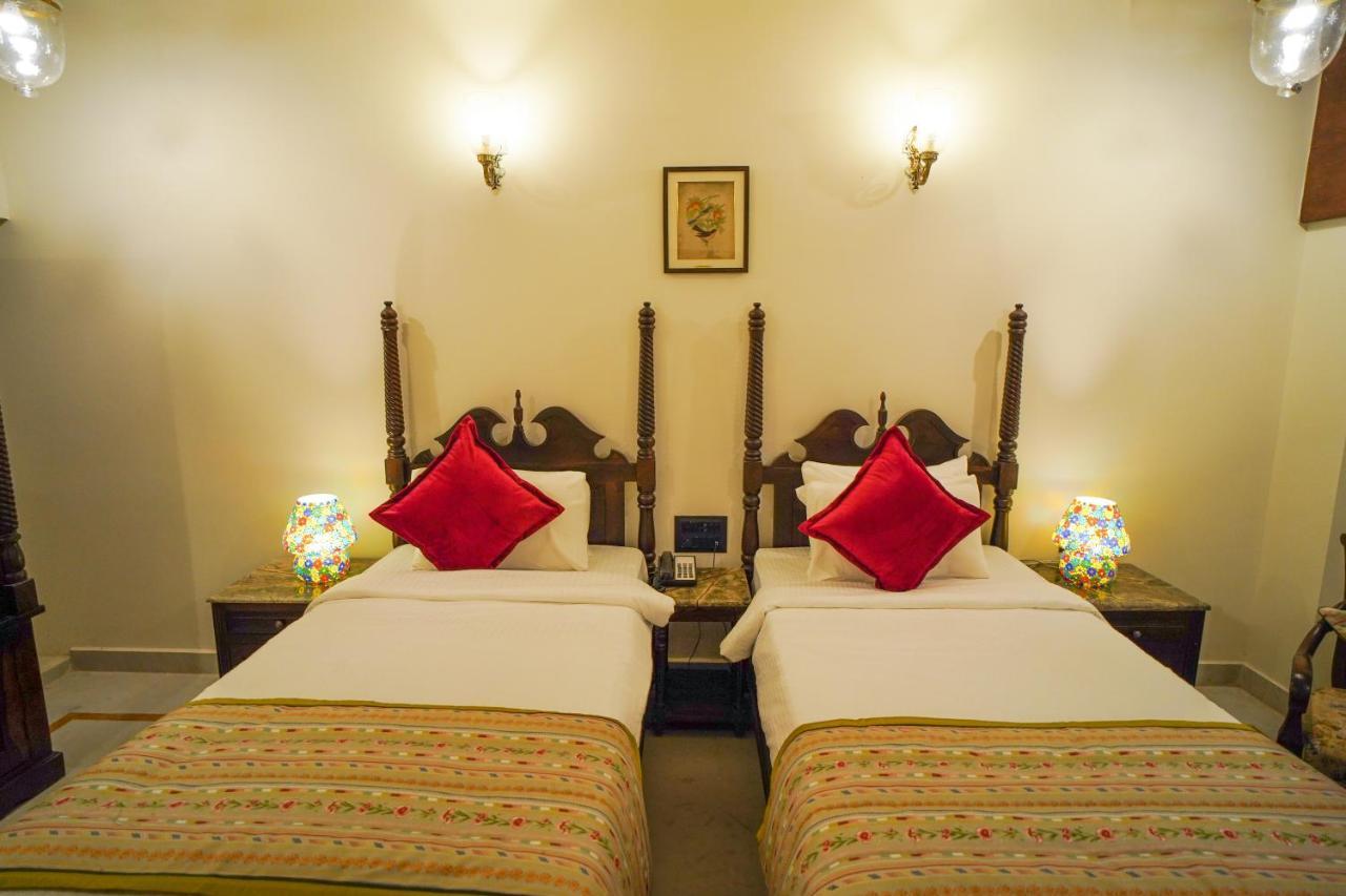 Hotel The Amar Mahal By Trulyy Udajpur Exteriér fotografie