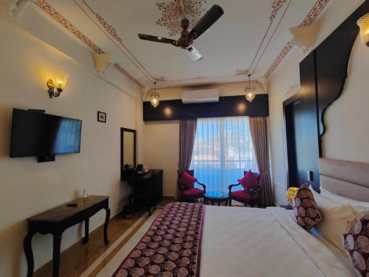 Hotel The Amar Mahal By Trulyy Udajpur Exteriér fotografie