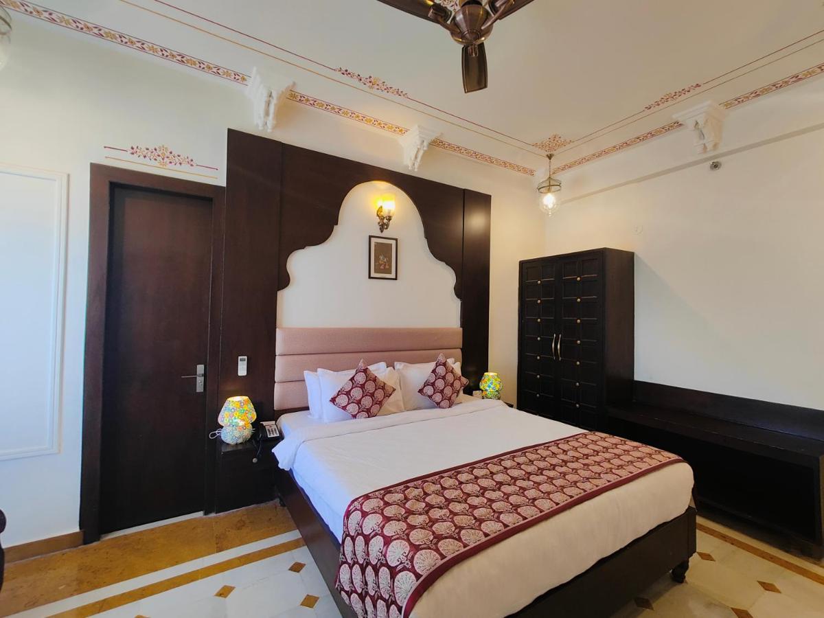 Hotel The Amar Mahal By Trulyy Udajpur Exteriér fotografie