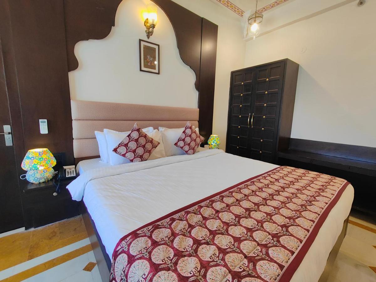 Hotel The Amar Mahal By Trulyy Udajpur Exteriér fotografie